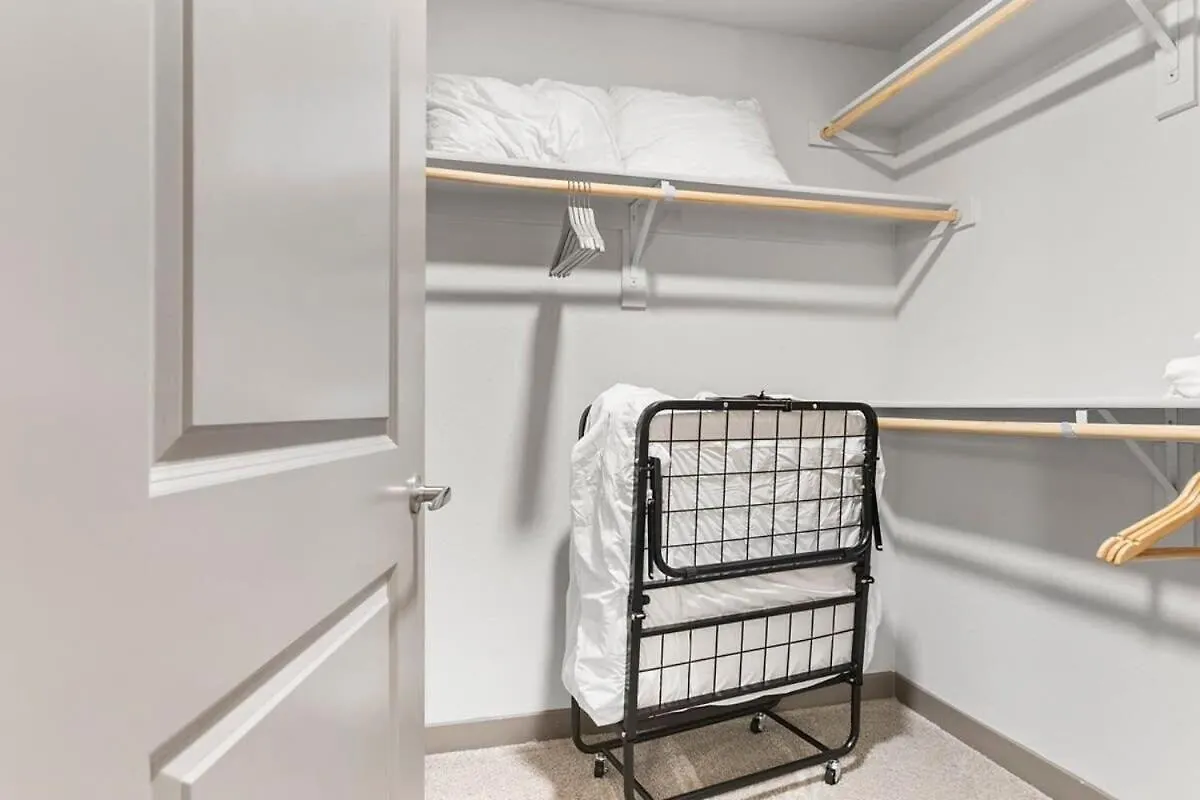 アパート 3Br Cozysuites Roro Pool, Pets, Parking 7&13 フェニックス