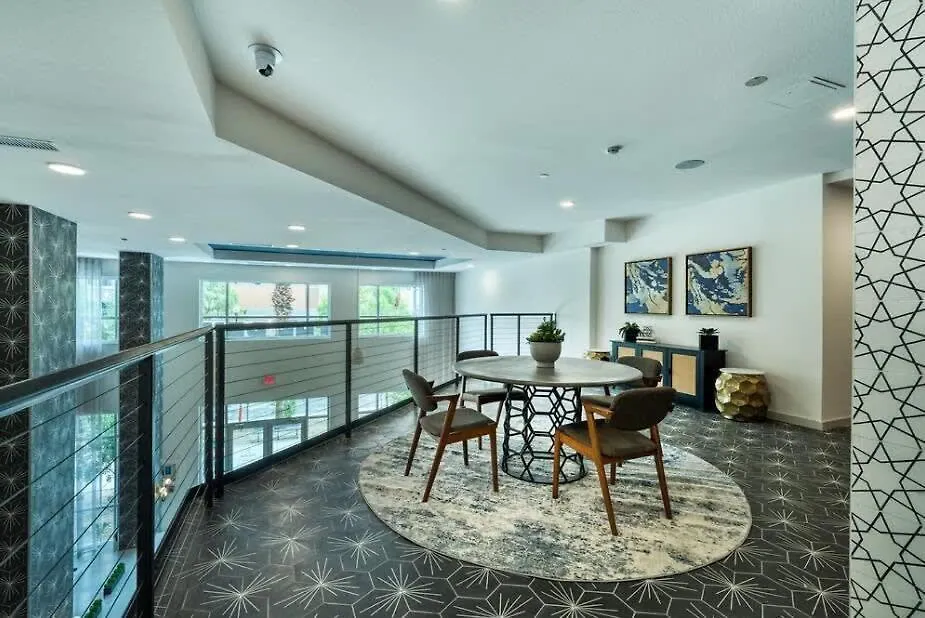 3Br Cozysuites Roro Pool, Pets, Parking 7&13 フェニックス 0*,  米国